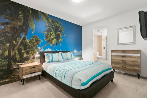 Cairns Waterfront - Harbourlights - Accommodation VIC 2