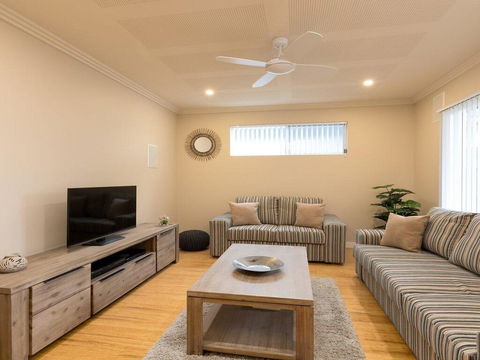 Callala Breeze - Access To Indoor Community Pool - Accommodation VIC 2