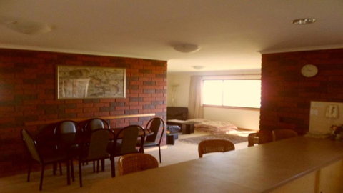 Calm Seas - 70 Gold Coast Drive - Accommodation VIC 3