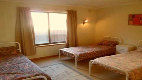 Calm Seas - 70 Gold Coast Drive - Accommodation VIC 1