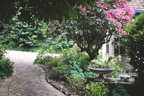 Cambridge Cottages - Accommodation VIC 3