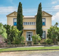 Campbell House - Accommodation VIC