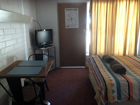 Capri Motel - Accommodation VIC 3