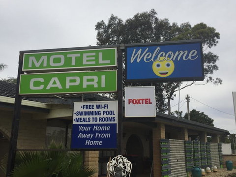 Capri Motel - Accommodation VIC 0