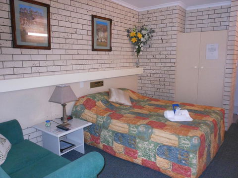 Cara Motel - Accommodation VIC 3