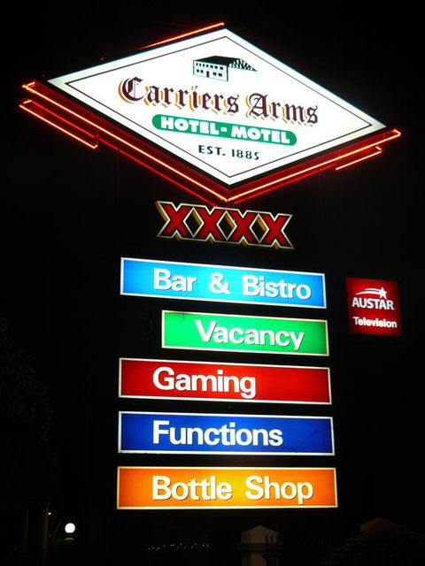 Carriers Arms Hotel Motel - Accommodation VIC 3