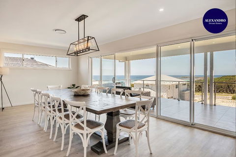Casa Bel - Brand New Mansion - Min From Beach - Accommodation VIC 0