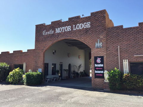 Castle Motor Lodge - Accommodation VIC 0