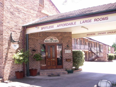 Cedar Lodge Motel - Accommodation VIC 0