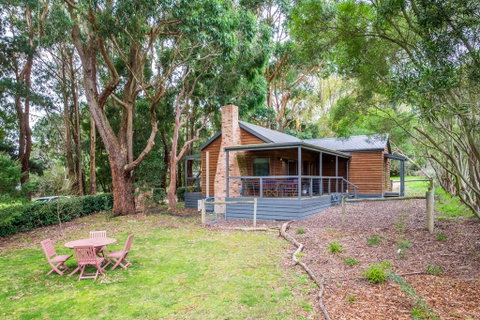 Cedarwood Holiday Park - Accommodation VIC 1