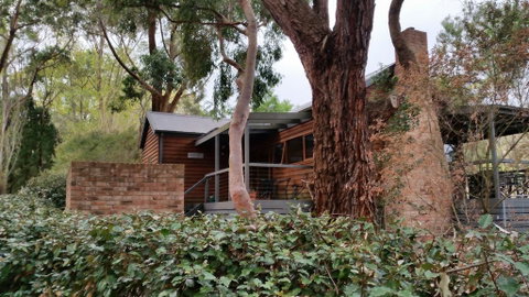 Cedarwood Holiday Park - Accommodation VIC 3