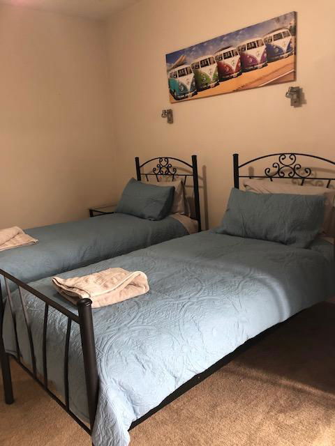 Central Executive 3br Townhouse 50m To Dean Street - Accommodation VIC 2