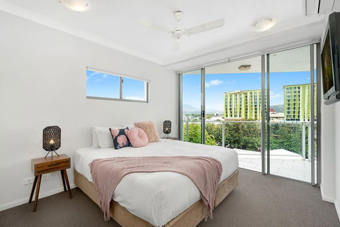 Centrepoint Apartments - Accommodation VIC 1
