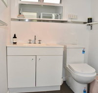 Charming 1 Bedroom Apartment in Leafy Green Hawthorn - Accommodation VIC