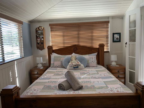 Cherry Blossom Cottage - Accommodation VIC 2