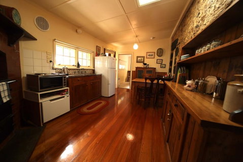 Cherry Plum Cottages - Accommodation VIC 1