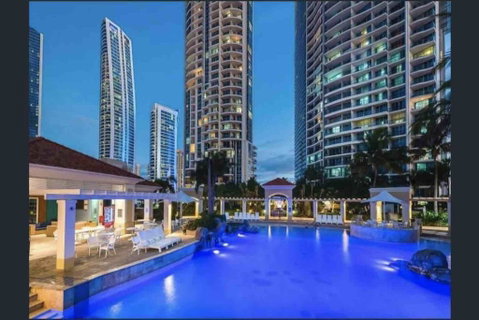 Chevron Renaissance Towers - Accommodation VIC 3