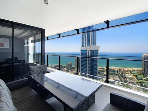 Circle On Cavill Private 2 Bed Ocean View - Accommodation VIC 0