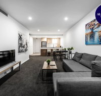 CITY APARTMENT and FREE CITY TOUR BUS NEARBY - Accommodation VIC