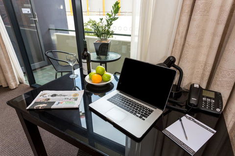 Clarendon Hotel - Accommodation VIC 2