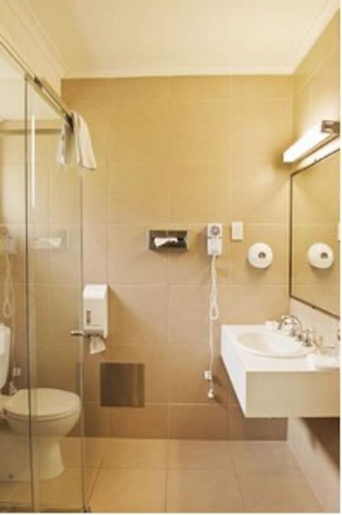 Classic Twin-bed Room 2 In Oakleigh - Accommodation VIC 3