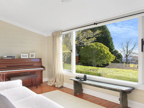 Cloudhill - Magnificent Rural Views To Sydney - Accommodation VIC 2