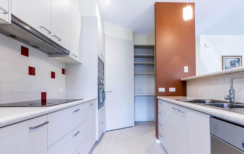 COASTAL SOUL VILLA @ BROADBEACH - Accommodation VIC 2