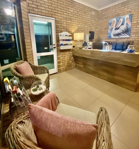 Coastal Waters Motor Inn - Accommodation VIC 3