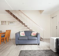 Comfy  Convenient  Homebush West 300 steps train - Accommodation VIC