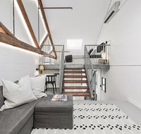 Converted Warehouse City Loft - Accommodation VIC