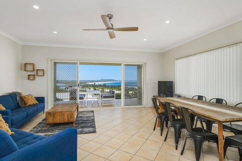 Corakuna, 3 Korogora Street - Accommodation VIC 3