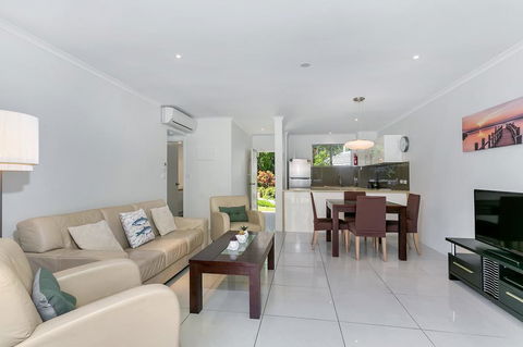 Coral Coast Resort Apartment - Accommodation VIC 2