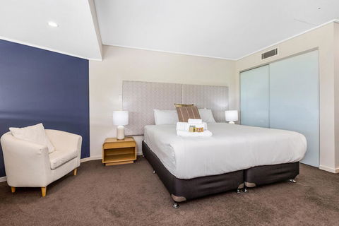 Corporate Boardies @ Bells Boulevard - Accommodation VIC 2
