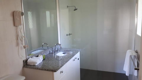 Costa Royale Trinity Beach - Accommodation VIC 1