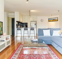 Cosy Apartment near Racecourse - Accommodation VIC