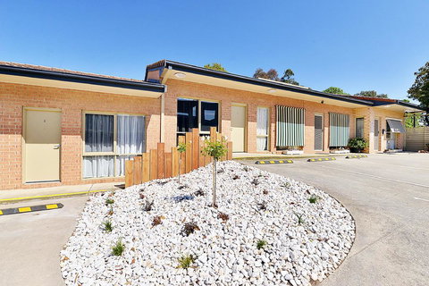 Cranbourne Motor Inn - Accommodation VIC 0