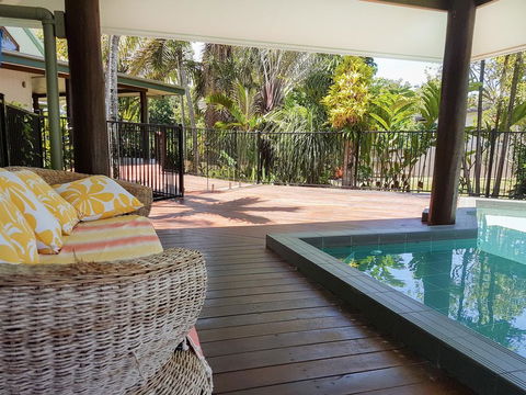 Crazy About Cairns Resort Living - 6 Bedrooms - Accommodation VIC 2