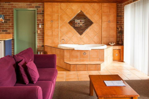 Crescent Head Resort & Conference Centre - Accommodation VIC 2
