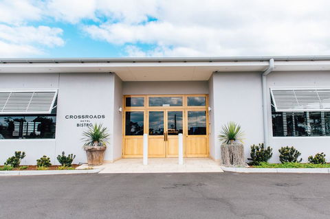 Crossroads Hotel - Accommodation VIC 0