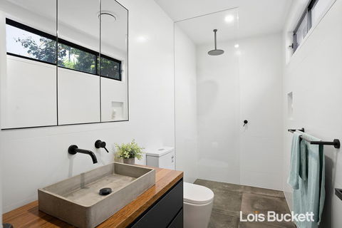 Crows Nest - Accommodation VIC 3