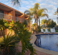 Crystal Fountain Motel Albury - Accommodation VIC