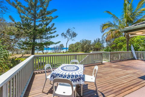 Cypress Beachfront - Accommodation VIC 1