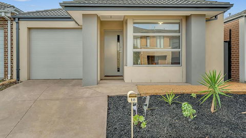 Daisy Villa - Close To Mel Airport & Hume Highway -Comfort - Accommodation VIC 0