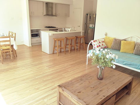Daisy Villa - Close To Mel Airport & Hume Highway -Comfort - Accommodation VIC 1