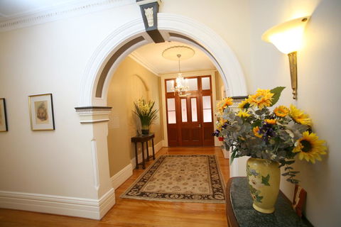 Darcy's Hotel - Accommodation VIC 0