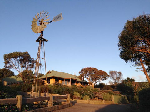 Daysy Hill Country Cottages - Accommodation VIC 0