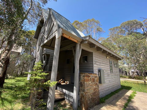 Deep Powder - Accommodation VIC 0