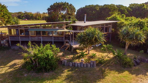 Delicate Nobby Artist Studio, 898 Point Plomer Road - Accommodation VIC 0