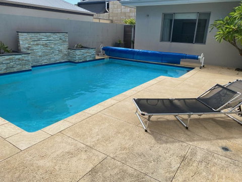 Delux Living In Wannanup - Accommodation VIC 1