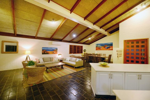 Diggers Beach Surf House - Accommodation VIC 3